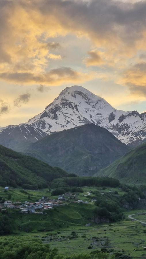 North Kazbegi Hotel Ngoại thất bức ảnh