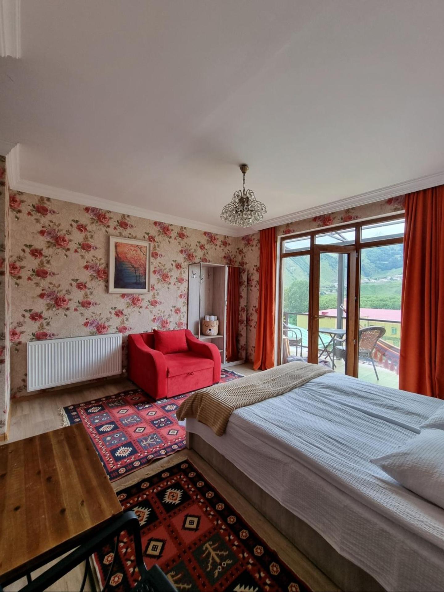 North Kazbegi Hotel Ngoại thất bức ảnh