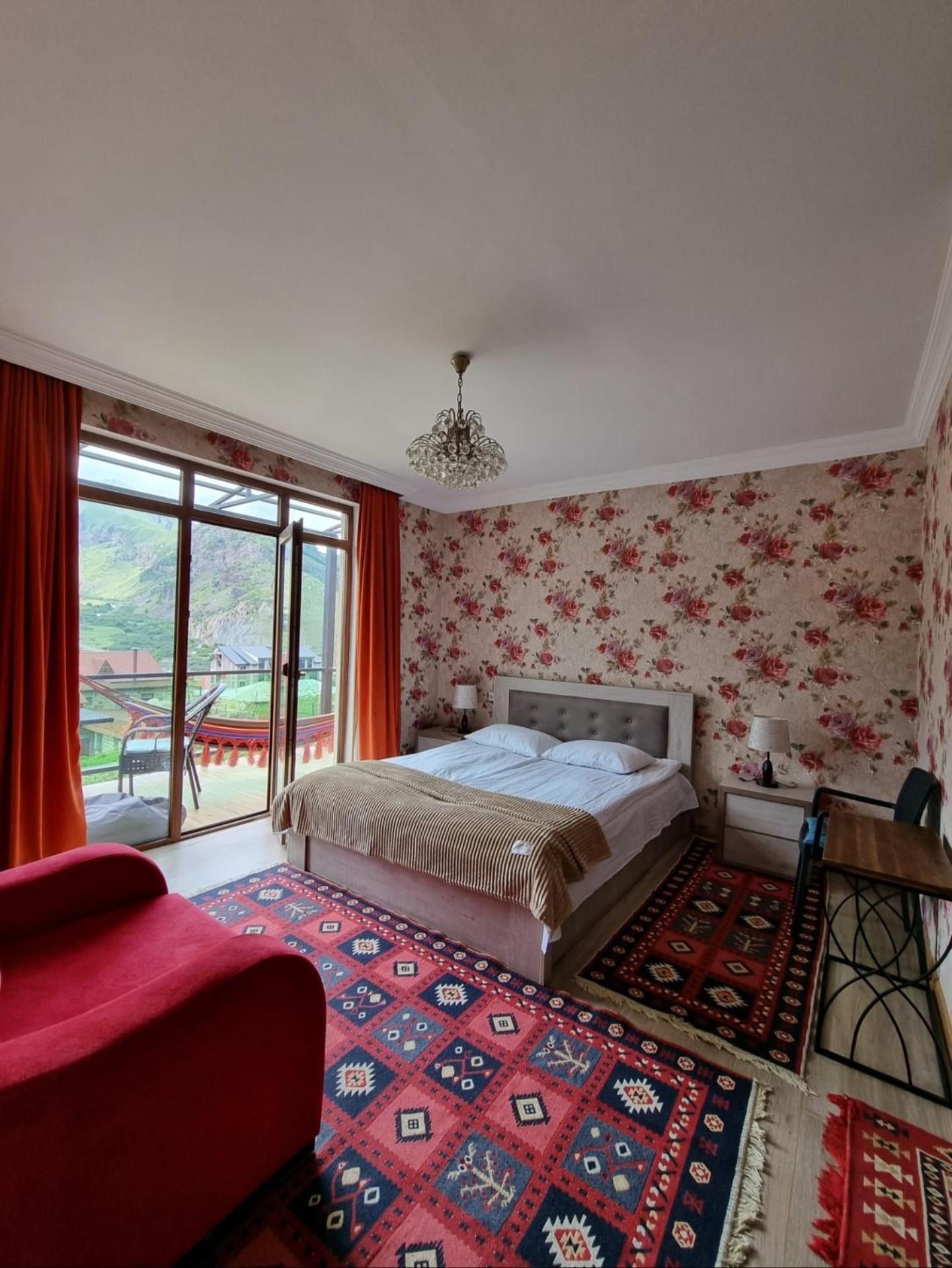 North Kazbegi Hotel Ngoại thất bức ảnh